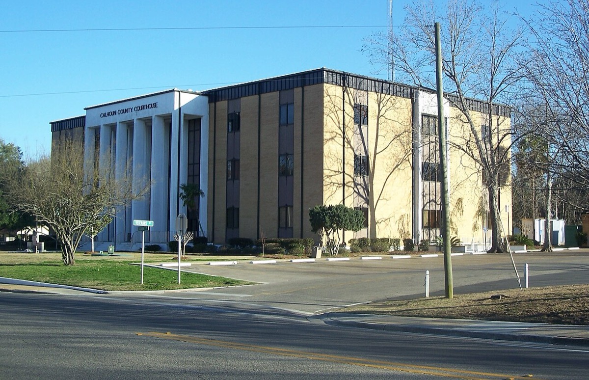 Calhoun County courthouse